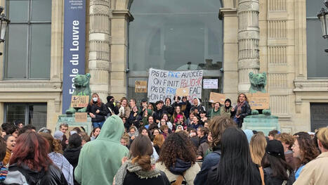 &laquo;&nbsp;Privil&eacute;gi&eacute;s, pas aveugles&nbsp;&raquo;&nbsp;: &agrave; Paris, la jeunesse des &eacute;coles hupp&eacute;es manifeste pour la premi&egrave;re fois de leur histoire&nbsp; | La Biblioth&egrave;que de l'&Eacute;cole nationale des chartes-PSL vous accompagne dans la pr&eacute;paration aux concours | Scoop.it