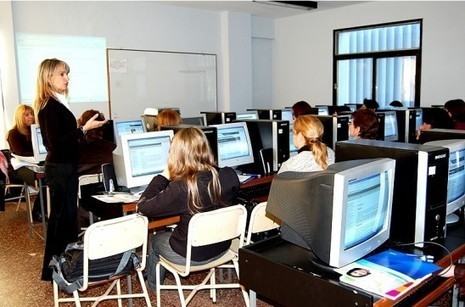 A personal view of the use of learning technologies in teacher ... | Education 2.0 & 3.0 | Scoop.it