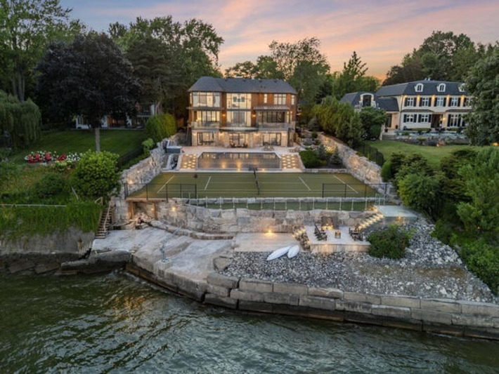 This 11,400-square foot home nicknamed 'The Haven' was 'built to entertain' | Real Estate Report | Scoop.it