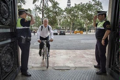 Un senador del PP pide que sancionen al alcalde de Valencia por ir en bici sin casco | Partido Popular, una visión crítica | Scoop.it