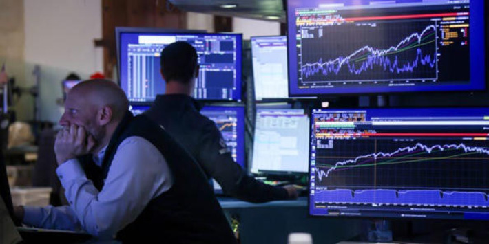 A $19 billion portfolio manager sees a 'lost decade' for the S&P 500. Here's where he thinks investors should keep money instead. | Wealth Advisors Report - Accumulating, Preserving, and Transitioning Wealth | Scoop.it