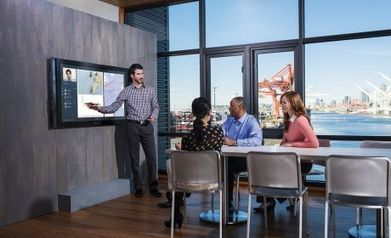 Surface Hub : Microsoft fait le pari de la r&eacute;union branch&eacute;e | Transports et Mobilit&eacute;s | Scoop.it