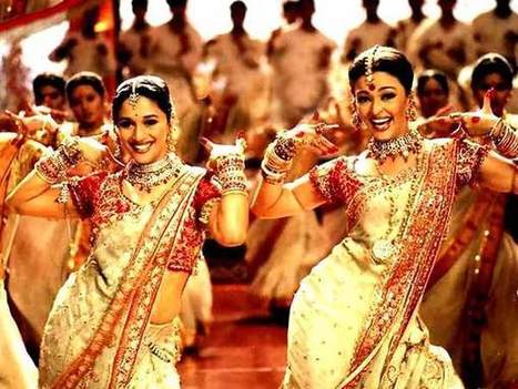 Bollywood Style Notebook: 4 Scintillating looks Of Madhuri Dixit From Devdas That Left Us Speechless | Celebrity Fashion Trends | Scoop.it
