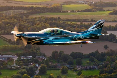 JMB Aircraft livre son premier ULM VL3 certifi&eacute; au Royaume | AERONAUTIQUE NEWS - AEROSPACE POINTOFVIEW - AVIONS - AIRCRAFT | Scoop.it