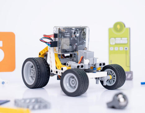 Quarky Intellio - A LEGO-compatible AI, Augmented Reality, and IoT learning platform (Crowdfunding) - CNX Software | Embedded Systems News | Scoop.it