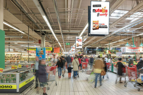 Auchan se lance dans la course aux écrans en magasins | Distribution - Innovation | Scoop.it