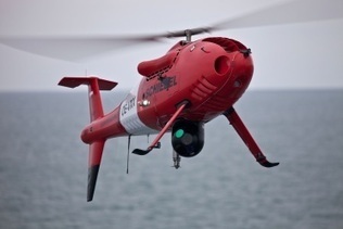 Le Camcopter S-100, seul drone UAS VTOL mis en oeuvre par une Marine européenne , acquiert de l'expérience sur l'Adroit | DEFENSE NEWS | Scoop.it