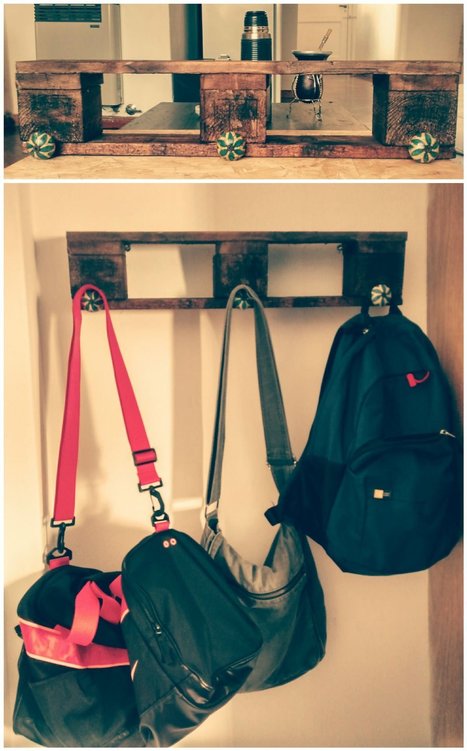 Easy Coat Rack Made With Recycled Pallet | 1001 Pallets ideas ! | Scoop.it