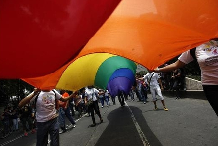 Mexican Supreme Court Upholds Equal Public Benefits For Same-Sex Couples | PinkieB.com | LGBTQ+ Life | Scoop.it