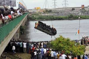COTE D'IVOIRE : Fête d'indépendance sur fond de deuil - GuineeConakry.info | Revue de presse "Afrique" | Scoop.it