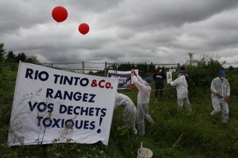 Déchets toxiques : un site contaminé cadenassé par des militants écologistes -  Hagenthal-le-bas (FR-68) | Toxique, soyons vigilant ! | Scoop.it