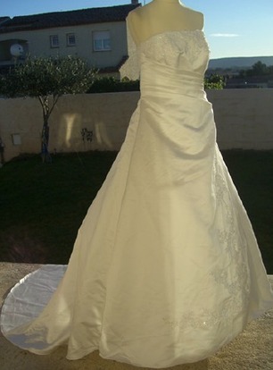 Robe de mariée Point Mariage Wedding event Satis pas cher 2008 - Occasion du Mariage | Robes de mariée d'occasion | Scoop.it