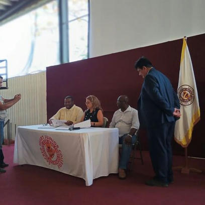 UB and SHJC Sign MoU for Bachelor's Degrees | Cayo Scoop!  The Ecology of Cayo Culture | Scoop.it