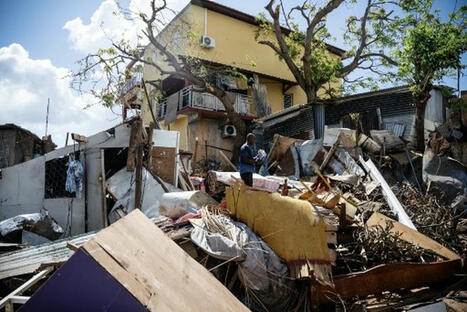 Ouragans, inondations, glissements de terrain... les catastrophes naturelles coûtent cher aux assureurs, trop cher | Regards croisés sur la transition écologique | Scoop.it