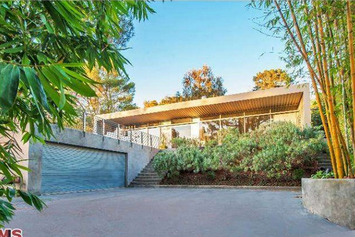 Zac Efron Lists Former Hollywood Hills Party Pad For $2.85 Million | Real Estate Report | Scoop.it