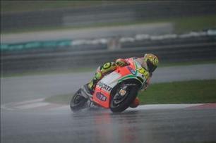 Stopping race was only option, says Rossi | Crash.Net | Ductalk: What's Up In The World Of Ducati | Scoop.it