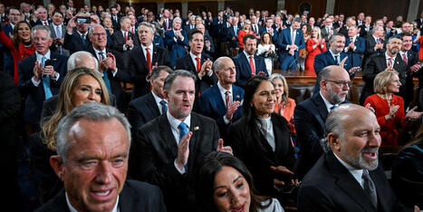 Trump Cabinet members are handing millions in cash gifts to the president: report - Raw Story | Backstabber Watch | Scoop.it