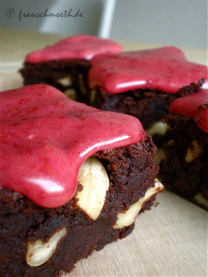 Frau S. ver&auml;ndert die Welt...: ...durch Brownies mit rosa H&uuml;ten. | Brownies, Muffins, Cheesecake & andere Leckereien | Scoop.it