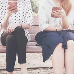 Dipendenza da smartphone: le donne sono più a rischio | Disturbi dell'Umore, Distimia e Depressione a Milano | Scoop.it