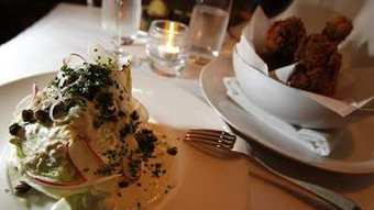 L.A. restaurant pays customers to put away their phones | Walking On Sunshine | Scoop.it