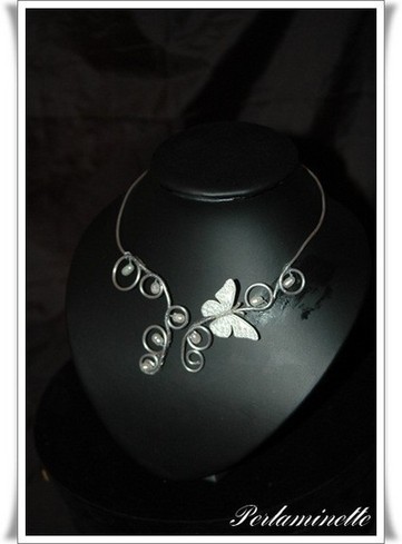 Annonce : Collier mariage mariée créateur papillon plumes neuf - Ile de France - Seine Saint Denis - Occasion du mariage | Robes de mariée d'occasion | Scoop.it