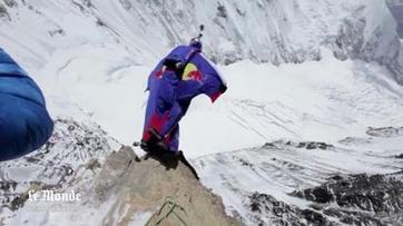 Un homme saute en parachute de l'Everest | Tout le web | Scoop.it