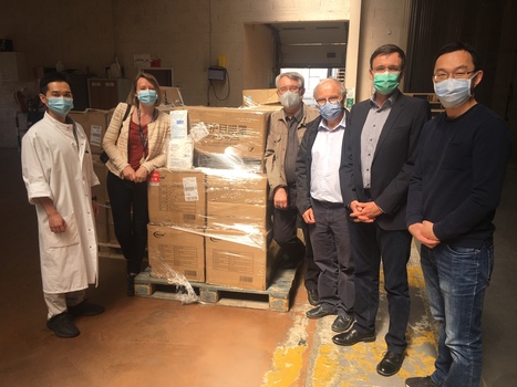 Réception de colis de masques, et de lunettes reçus de Wuhan (WuDA et Hôpital Zhongnan) | Wuhan, Hubei | Scoop.it