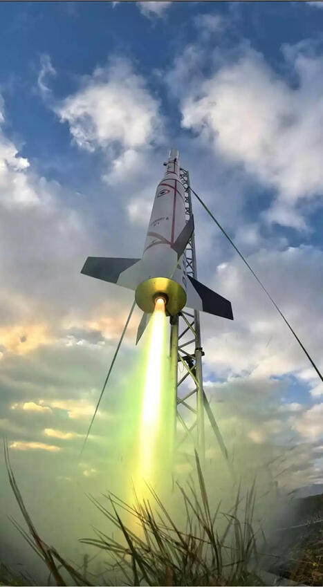 Une réplique de Diamant lancée pour le soixantième anniversaire | AERONAUTIQUE NEWS - AEROSPACE POINTOFVIEW - AVIONS - AIRCRAFT | Scoop.it