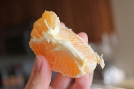 When you peel an orange, don't throw away the white part under the skin - CaperDaily News and Views | FASHION & LIFESTYLE! | Scoop.it