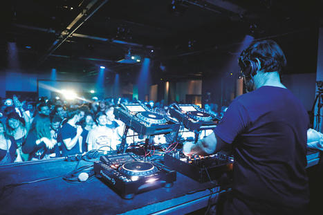 TRIBUNE DE LYON - EN IMAGES. Les Lyonnais retrouvent les pistes de danse - 22/02/2022 | Le Sucre - revue de presse | Scoop.it