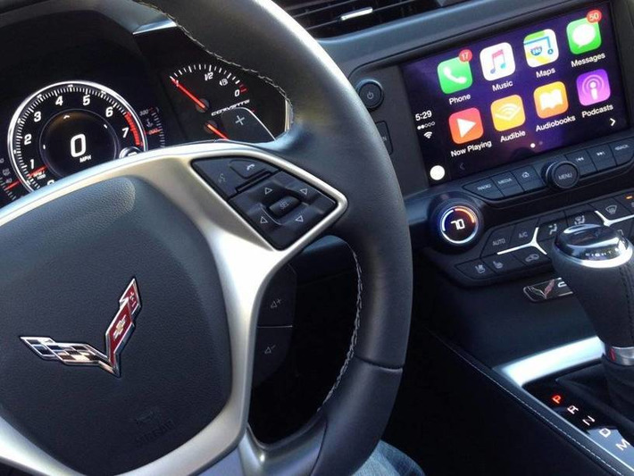 We tried Apple CarPlay, and it could completely disrupt the auto industry in one important way | Technology Report - Changing Our World | Scoop.it