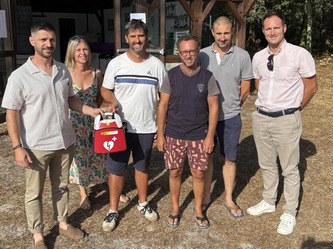 M&eacute;zos&nbsp;: un d&eacute;fibrillateur mobile pour les associations | Actus du jour - 24 juillet 2026 | Scoop.it