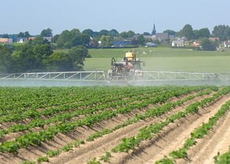 Etablissements scolaires&nbsp;: plus de 1,7 million d'&eacute;l&egrave;ves soumis &agrave; une forte "pression pesticides", selon un barom&egrave;tre | Environnement - D&eacute;veloppement durable - Climat | Scoop.it