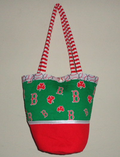 Boston Red Sox Cotton Handbag Purse Irish Red Shamrocks Fan purse | Boston, you're my home | Scoop.it