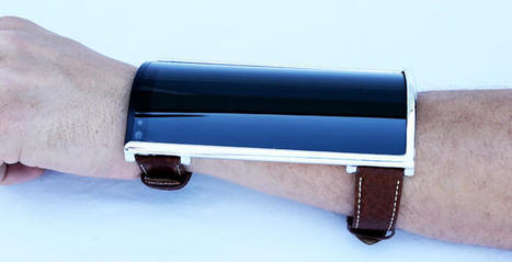 This bizarre bendable phone Wears like a shirtsleeve | Mobile Business News | Scoop.it