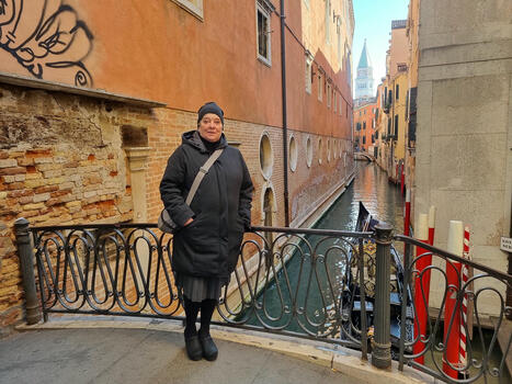 ‘Attenzione, pickpocket!’: The woman who went viral fighting crime on the streets of Venice | Avoid Internet Scams and ripoffs | Scoop.it