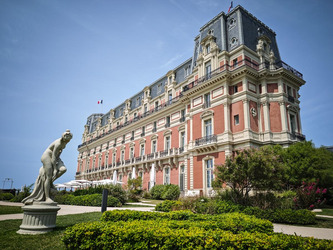 Biarritz&nbsp;: l&rsquo;h&ocirc;tel du Palais perdrait son label &laquo;&nbsp;palace&nbsp;&raquo; | Actus du jour - 30 mars 2026 | Scoop.it
