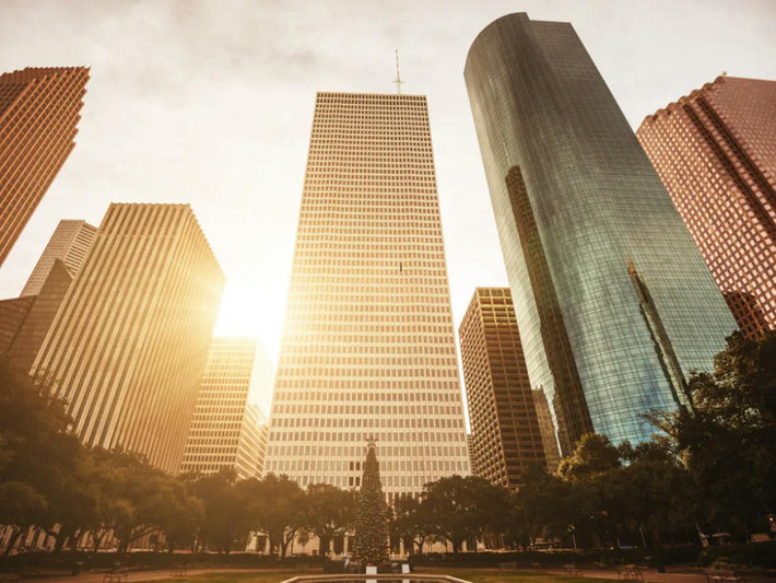 Houston Real Estate Struggles Amid Oil Industry Shakeup | Real Estate Report | Scoop.it