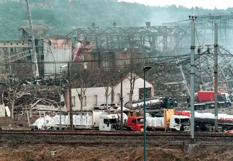 Explosion de l'usine AZF, le 21 septembre 2001 | Epic pics | Scoop.it