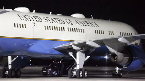 C-32A Carrying Hegseth Makes Emergency Landing In England After Rapid Descent | DEFENSE NEWS | Scoop.it