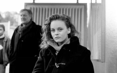 Vanessa Paradis « Paradissime » : une exposition intime à la Galerie de l’Instant – | FLEurons de France | Scoop.it