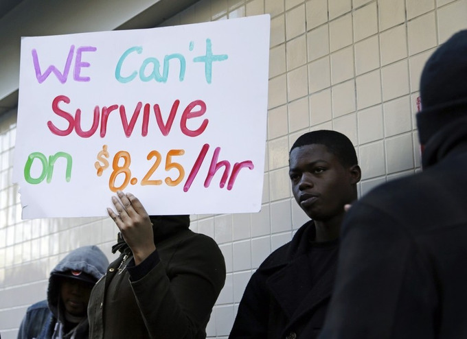 Majority of Americans want minimum wage to be increased, poll finds | real utopias | Scoop.it
