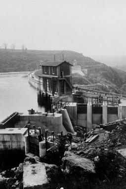 Le barrage d&rsquo;&Eacute;guzon, un boom &eacute;lectrique mais aussi touristique pour le Berry | Strat&eacute;gie de territoires et offices de tourisme | Scoop.it