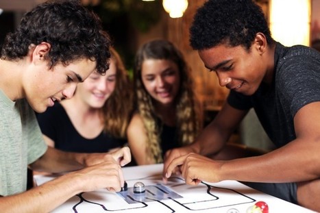 La robotique à l'école primaire - 11 mini-robots pour jouer et apprendre à programmer - Geek Junior - | Innovative Learning Spheres | Scoop.it