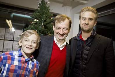 Hjallis Harkimo iloitsi Instagramissa Floridassa asuvan Leo-poikansa valmistumisesta – Teemu Selänne kommentoi heti uutista - Viihde - Ilta-Sanomat | 1Uutiset - Lukemisen tähden | Scoop.it