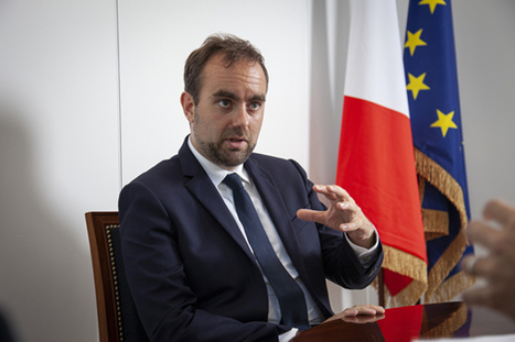 Crise politique : la d&eacute;mission de S&eacute;bastien Lecornu secoue les &eacute;lus locaux | Veille juridique du CDG13 | Scoop.it