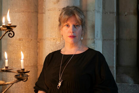 Profile: Sarah Perry, award-winning novelist, author of The Essex Serpent, After Me Comes the Flood, and more | Writers & Books | Scoop.it