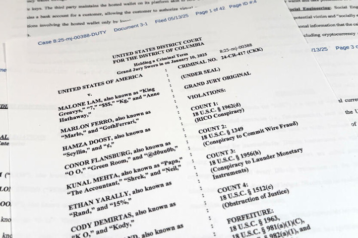 Crypto scammers head to court over $240 million bitcoin theft | Cryptocurrencies and NFT Report | Scoop.it
