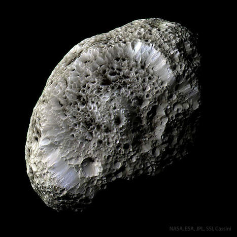 Detailed pictures of Hyperion, Saturn's sponge-like cratered moon | Amazing Science | Scoop.it