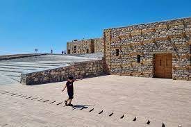 Salima Naji, architecte&nbsp;: &ldquo;Nous faire croire que la terre est moins performante que le b&eacute;ton, c&rsquo;est n&rsquo;importe quoi&rdquo; &ndash; | Mat&eacute;riaux recycl&eacute;s, g&eacute;o et bio-sourc&eacute;s en r&eacute;gions m&eacute;diterran&eacute;enne et alpine | Scoop.it